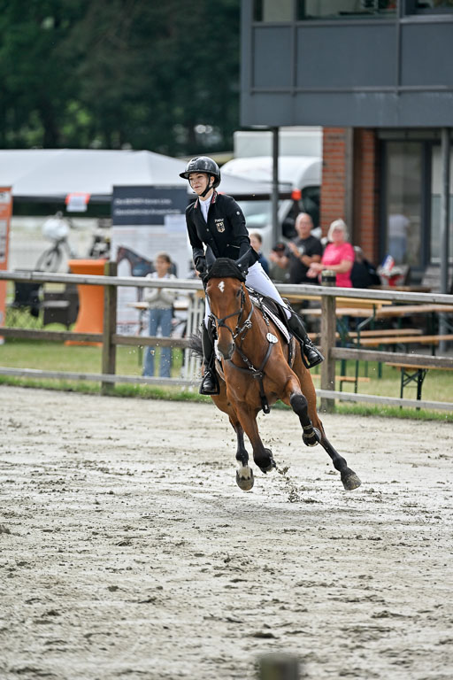  | 29062025 Springen CCI2 L _336 