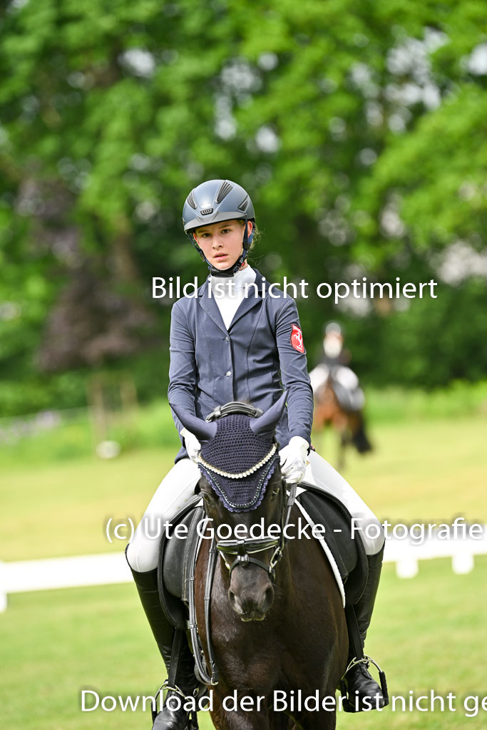  | 30052025 Dressur  (825) 