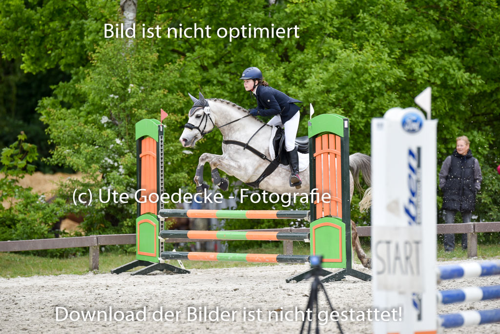  | 17052025 E Springen _180 