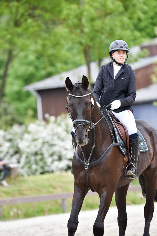  | 17052025 E Springen _256 