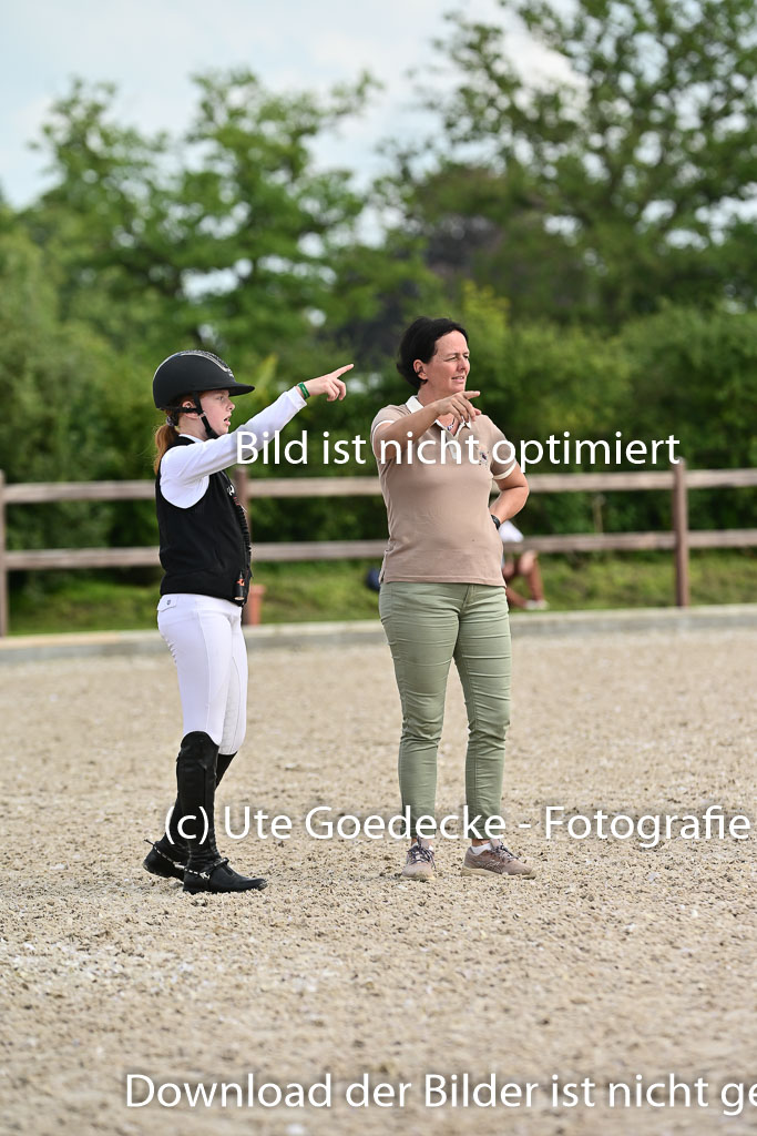 Klein Offenseth - Hengststation Hell | 26072025 A Springen _009
