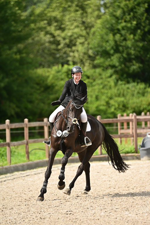 Klein Offenseth  - Hengststation Hell | 26072025 A Springen _074 