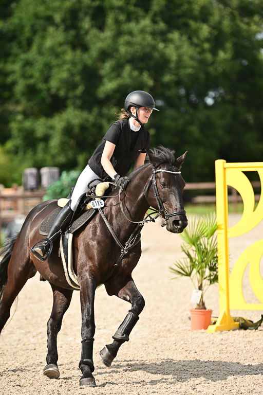 Klein Offenseth  - Hengststation Hell | 26072025 A Springen _089 