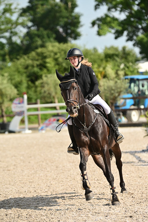 Klein Offenseth  - Hengststation Hell | 26072025 A Springen _150 