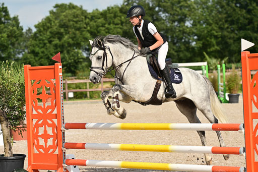 Klein Offenseth  - Hengststation Hell | 26072025 A Springen _223 