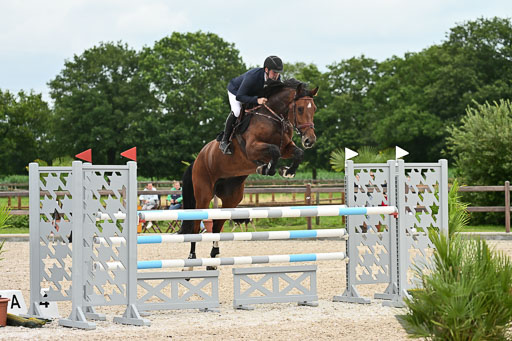 Klein Offenseth  - Hengststation Hell | 26072025 M++ Springen _46 