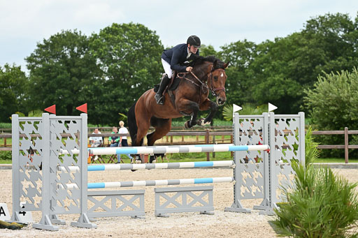 Klein Offenseth  - Hengststation Hell | 26072025 M++ Springen _47 