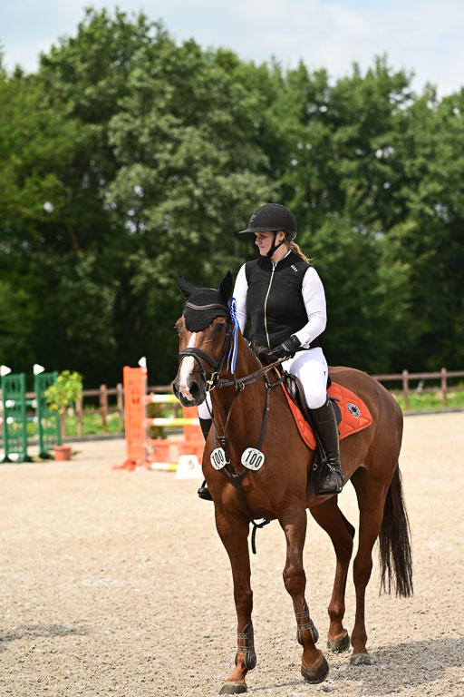 Klein Offenseth  - Hengststation Hell | 26072025 M++ Springen _60 