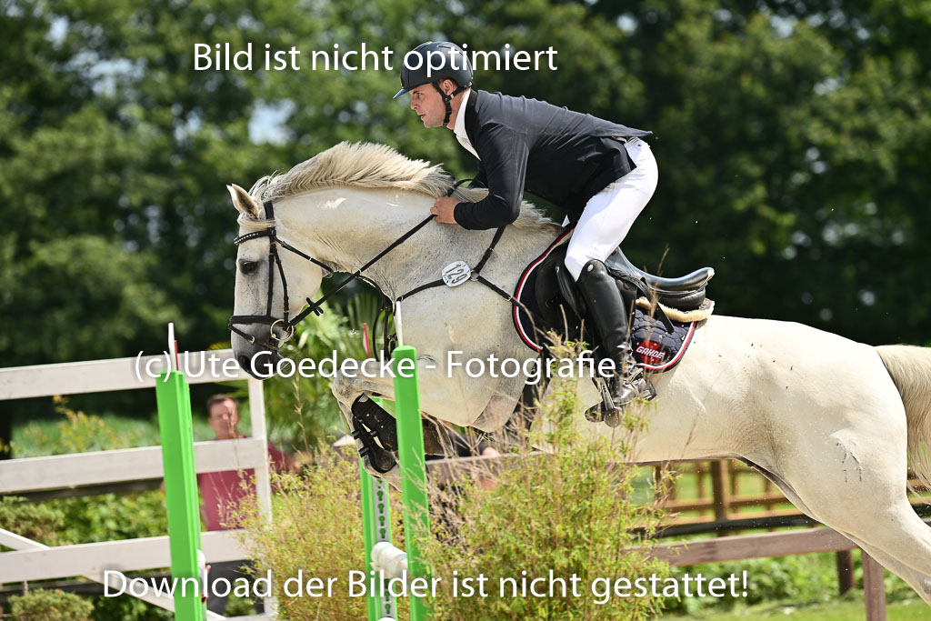 Klein Offenseth - Hengststation Hell | 26072025 M+ Springen _144