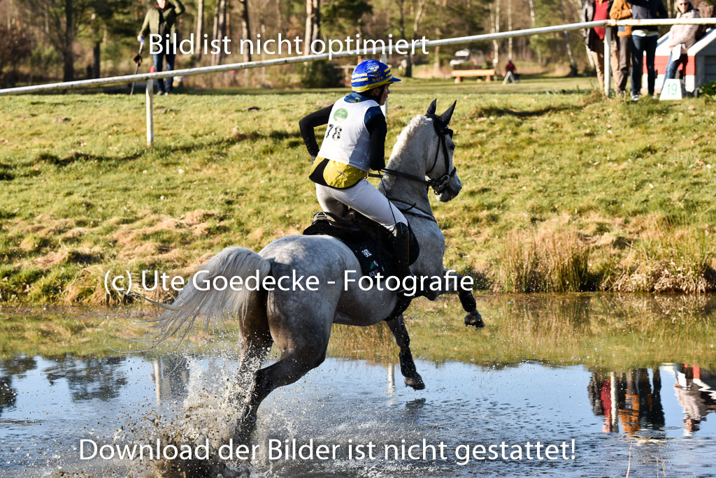  | Caspian 15 -   Louise ROMEIKE (SWE_26 