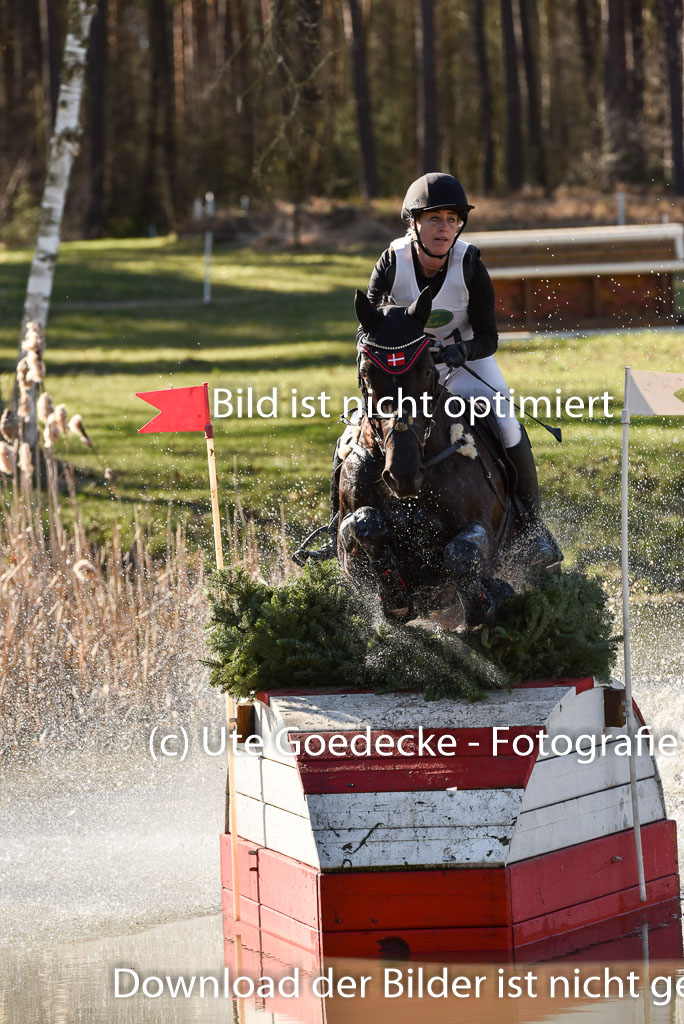  | Midt-West Faveur --  Bianca WALTON (DEN_06 