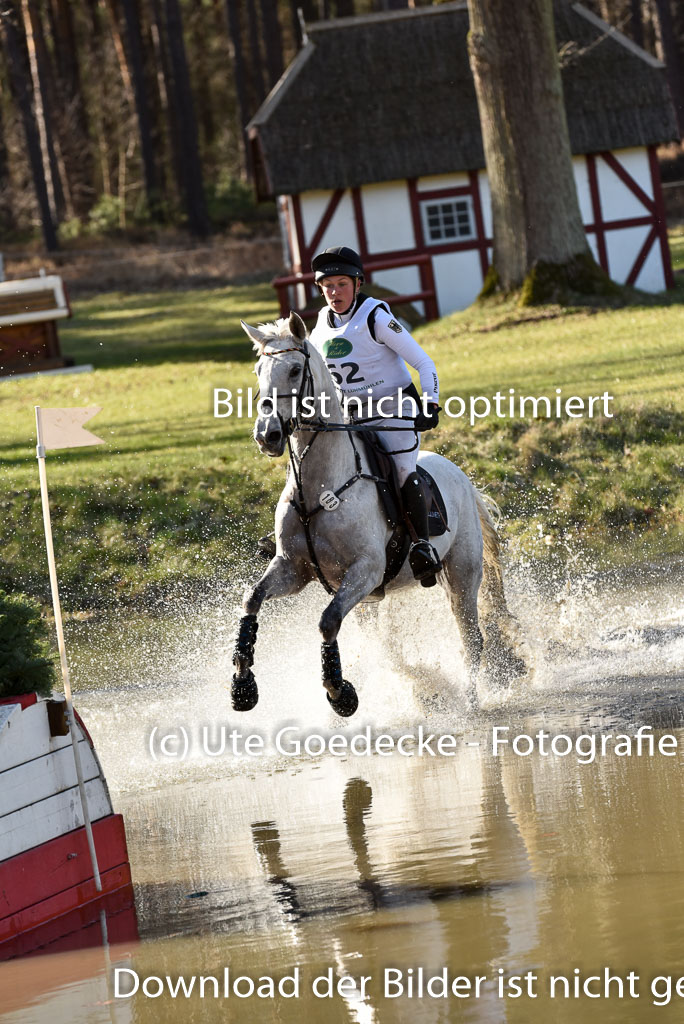  | Saturia  -- Lena REINSTORF (GER)_06 