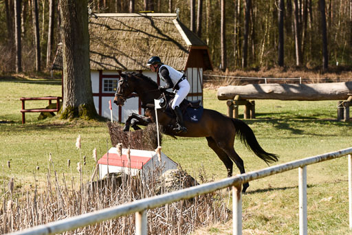  | FRH Butt's Avondale -- Anna SIEMER (GER)_3 