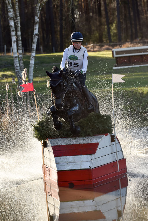  | Niagara de Champenotte  -- Hedda VOGLER (GER)_3 