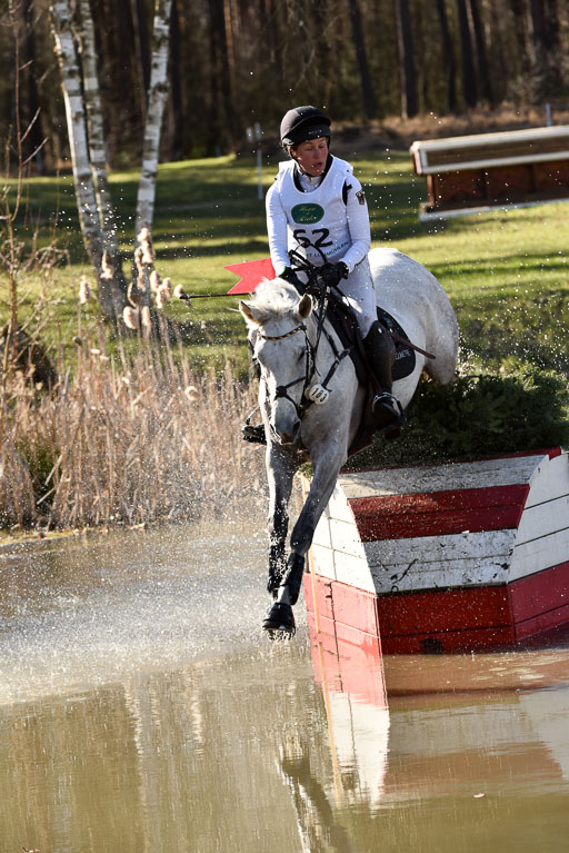  | Saturia  -- Lena REINSTORF (GER)_08 