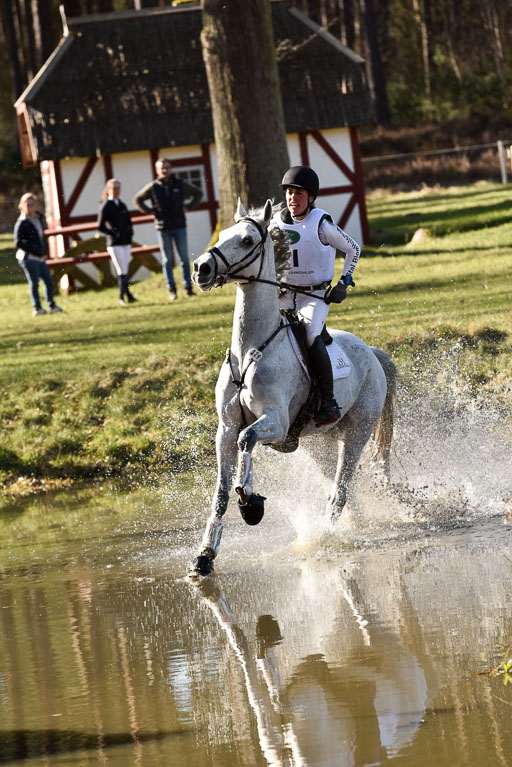  | Ukario R  -- Merel BLOM-HULSMAN (NED)_04 