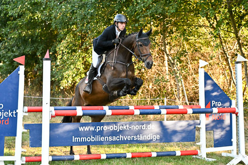  | 28092025 Springen Intro _014 