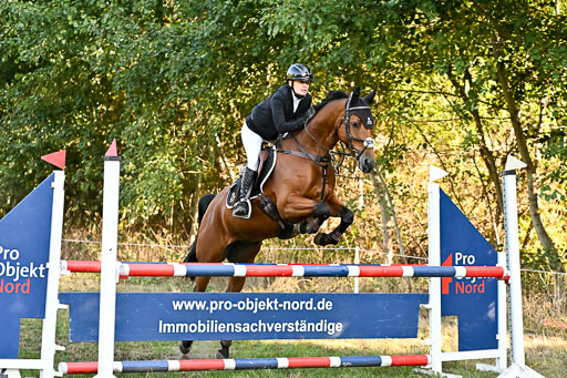  | 28092025 Springen Intro _046 