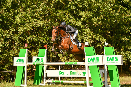  | 28092025 Springen Intro _144 