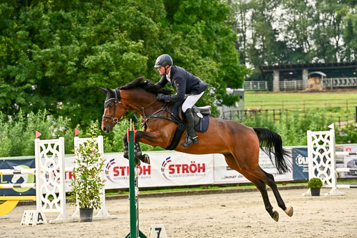 Show Jumping Event Stall Leichle in Schnarup | 140825 Youngster _100 