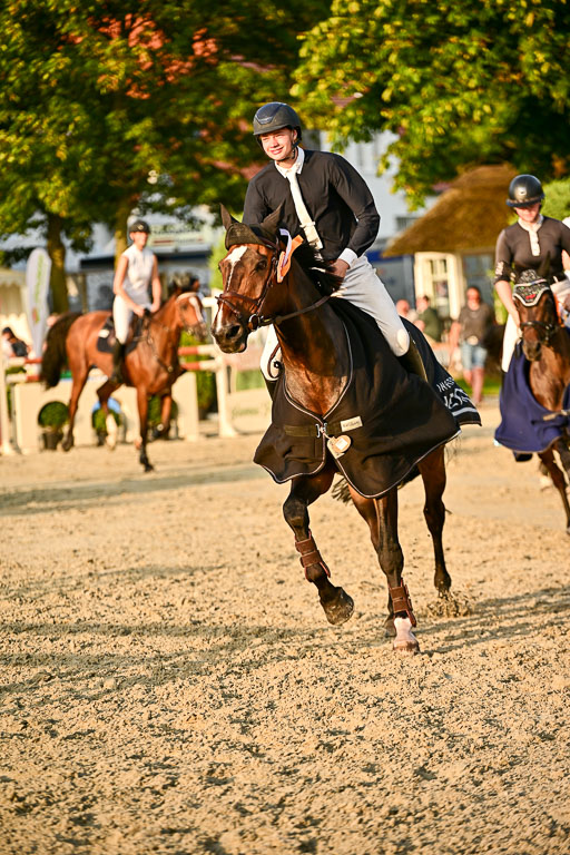 Show Jumping Event Stall Leichle in Schnarup | 140825 Amateur M+ _201 