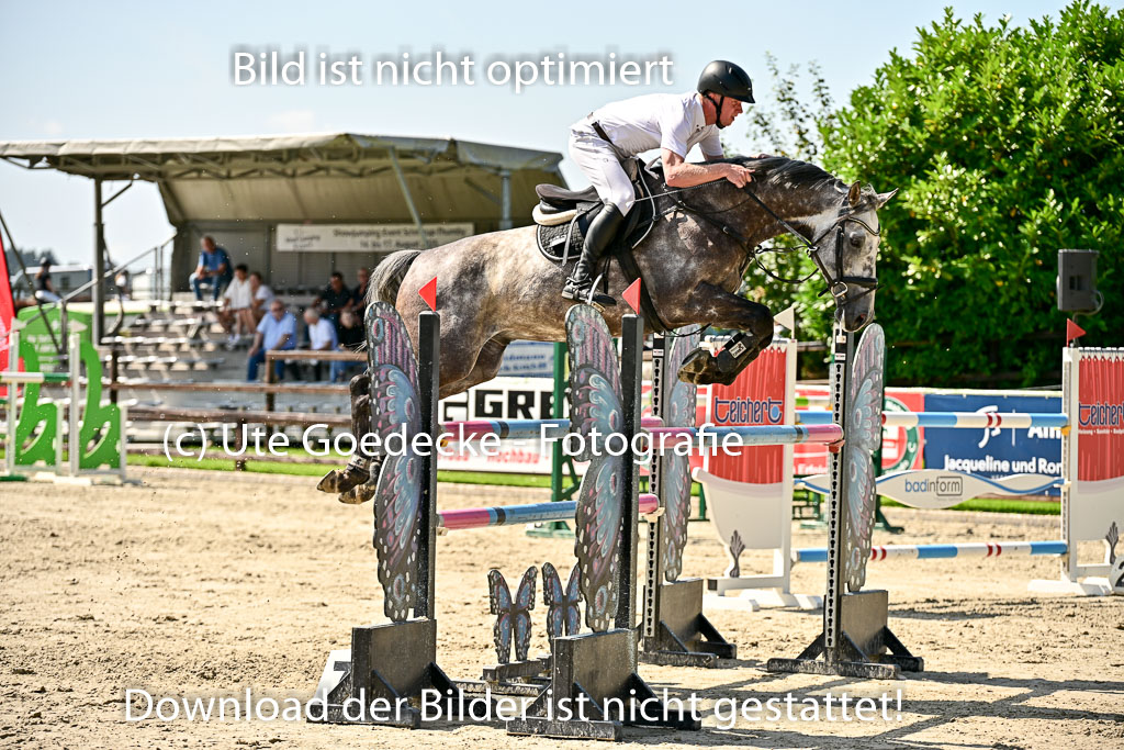 Show Jumping Event Stall Leichle in Schnarup | 15082025 Prf 7 M++  FR_077 