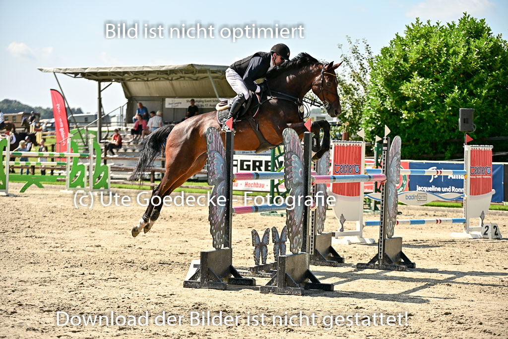Show Jumping Event Stall Leichle in Schnarup | 15082025 Prf 7 M++  FR_091 