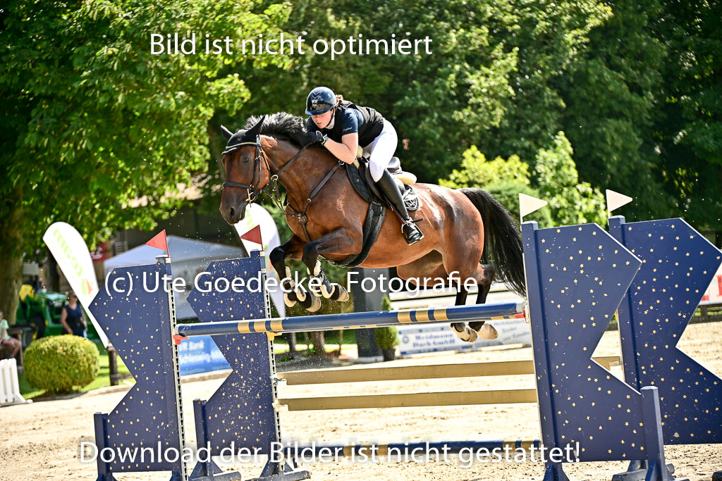 Show Jumping Event Stall Leichle in Schnarup | 15082025 Prf 7 M++  FR_203 