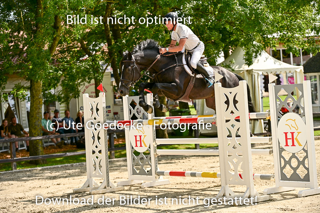 Show Jumping Event Stall Leichle in Schnarup | 15082025 Prf 7 M++  FR_243 