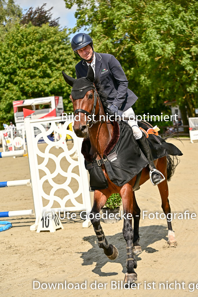Show Jumping Event Stall Leichle in Schnarup | 15082025 Prf 7 M++  FR_252 