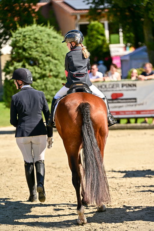 Show Jumping Event Stall Leichle in Schnarup | 17082025 Führzügel WB _080 