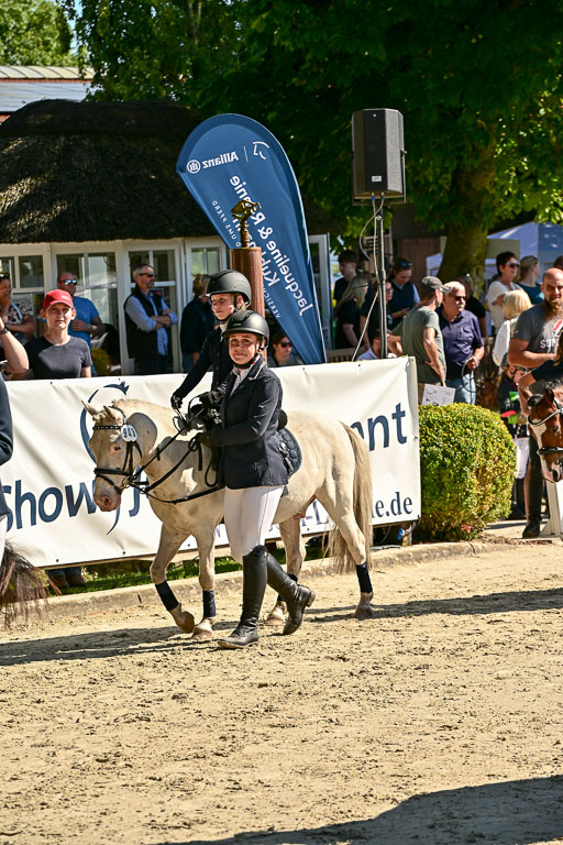 Show Jumping Event Stall Leichle in Schnarup | 17082025 Führzügel WB _134 