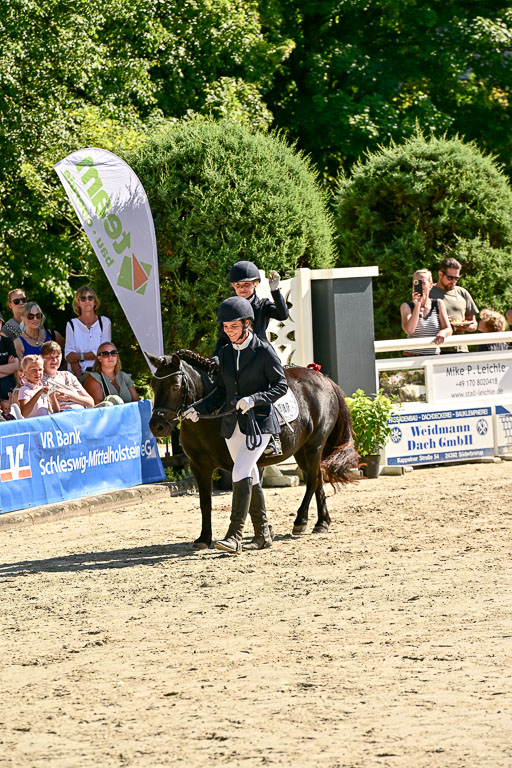 Show Jumping Event Stall Leichle in Schnarup | 17082025 Führzügel WB _139 