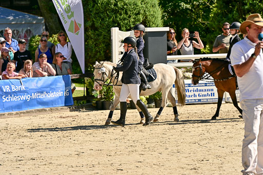 Show Jumping Event Stall Leichle in Schnarup | 17082025 Führzügel WB _162 