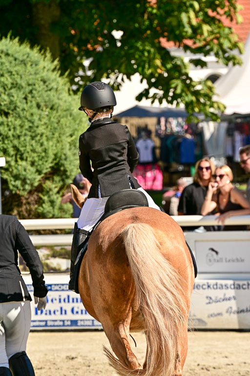 Show Jumping Event Stall Leichle in Schnarup | 17082025 Führzügel WB _204 