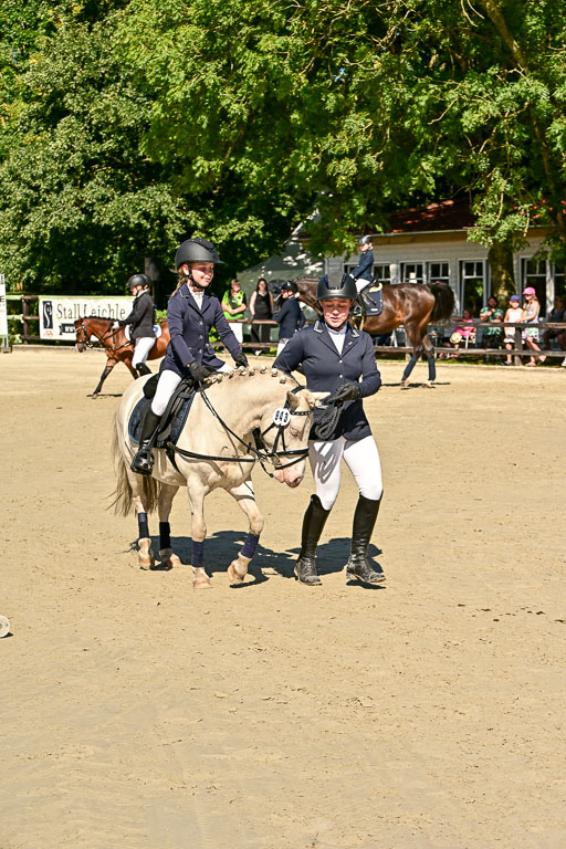 Show Jumping Event Stall Leichle in Schnarup | 17082025 Führzügel WB _212 