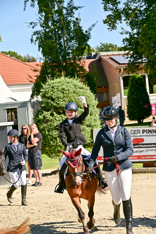 Show Jumping Event Stall Leichle in Schnarup | 17082025 Führzügel WB _225 