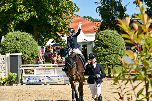 Show Jumping Event Stall Leichle in Schnarup | 17082025 Führzügel WB _231 