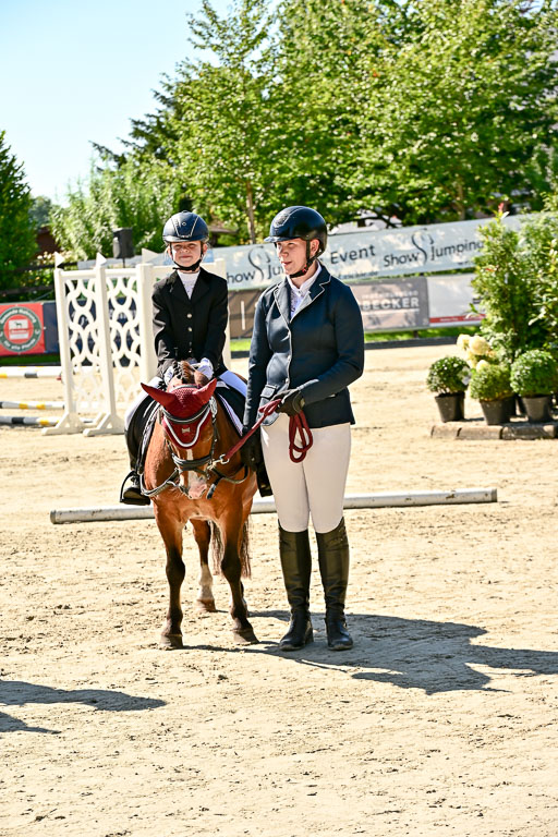 Show Jumping Event Stall Leichle in Schnarup | 17082025 Führzügel WB _241 