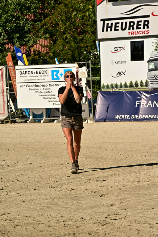 Show Jumping Event Stall Leichle in Schnarup | 17082025 Führzügel WB _253 
