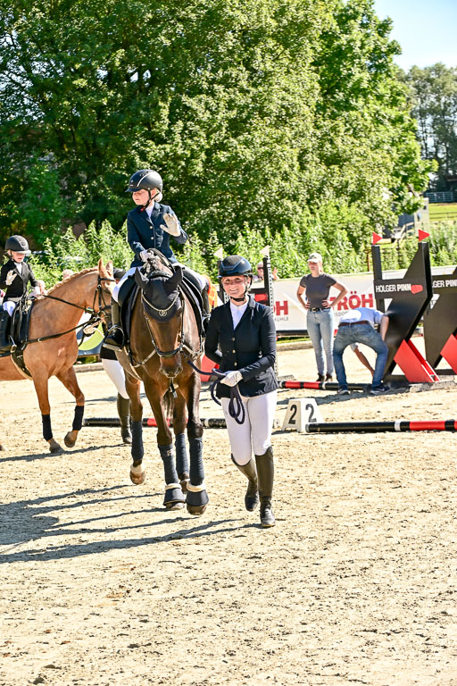 Show Jumping Event Stall Leichle in Schnarup | 17082025 Führzügel WB _266 