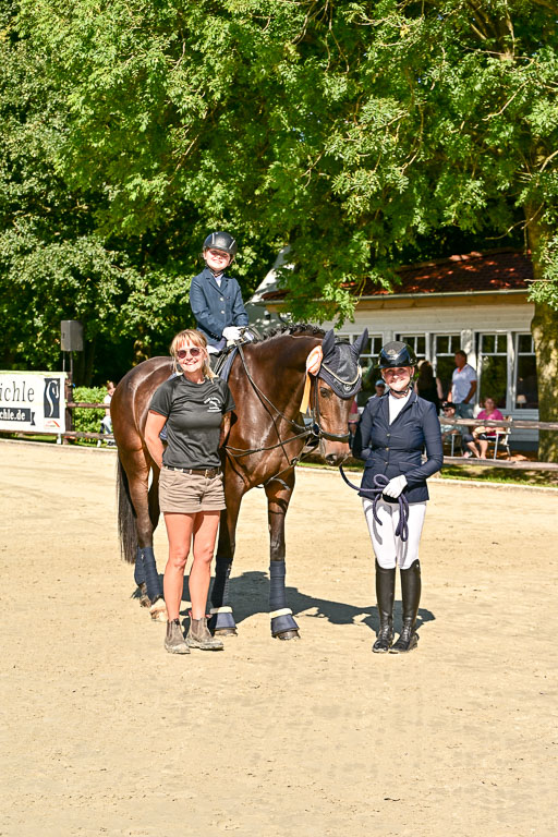 Show Jumping Event Stall Leichle in Schnarup | 17082025 Führzügel WB _269 