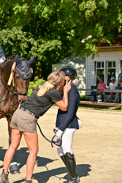 Show Jumping Event Stall Leichle in Schnarup | 17082025 Führzügel WB _276 