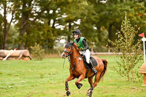 9-12.10.2025 Ströhen | Lenja Reitmann - Konstantin van Orchid_16 