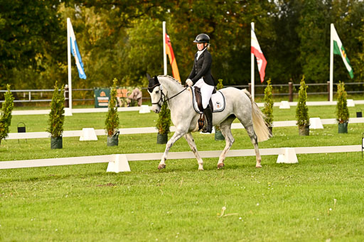 9-12.10.2025 Ströhen | Anna Schwanbeck - Miss Windsor _13 