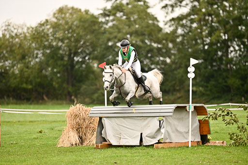 9-12.10.2025 Ströhen | Anna Schwanbeck - Miss Windsor _29 