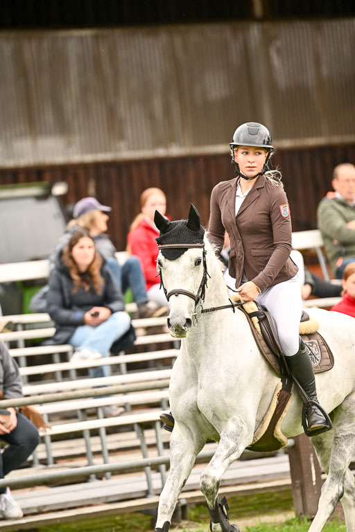 9-12.10.2025 Ströhen | Anna Schwanbeck - Miss Windsor _47 