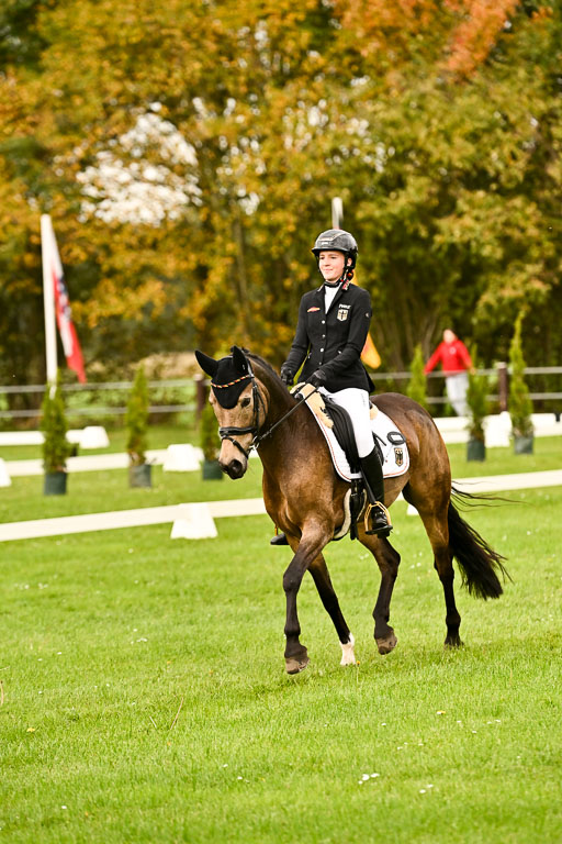 9-12.10.2025 Ströhen | Brügger, Lea - Golden Girl _01 