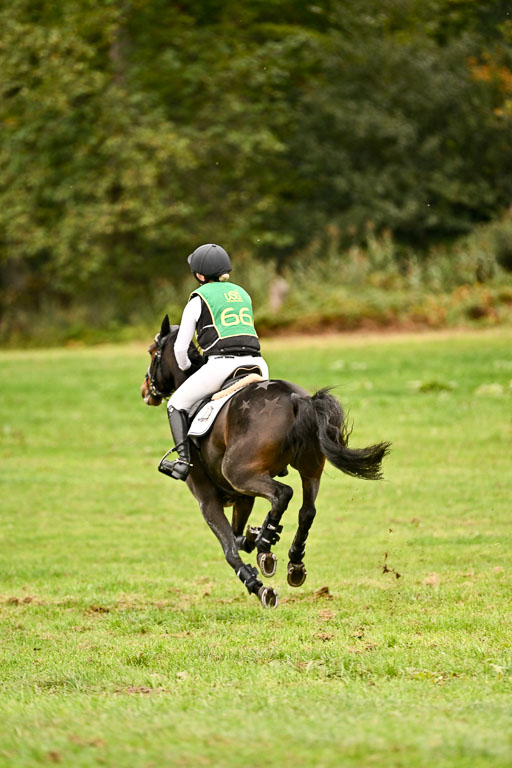 9-12.10.2025 Ströhen | Emma Triphaus - Calle Cool _048 