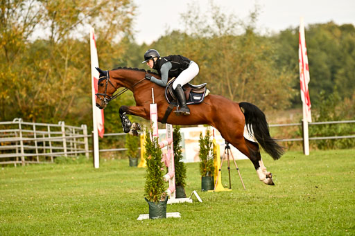  | 12102025 Springen Intro _031 